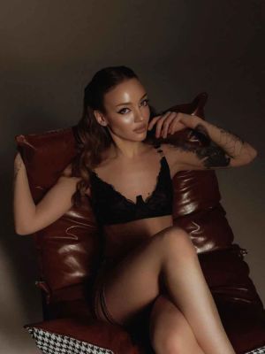 Оля  — экспресс-знакомство для секса от 8000